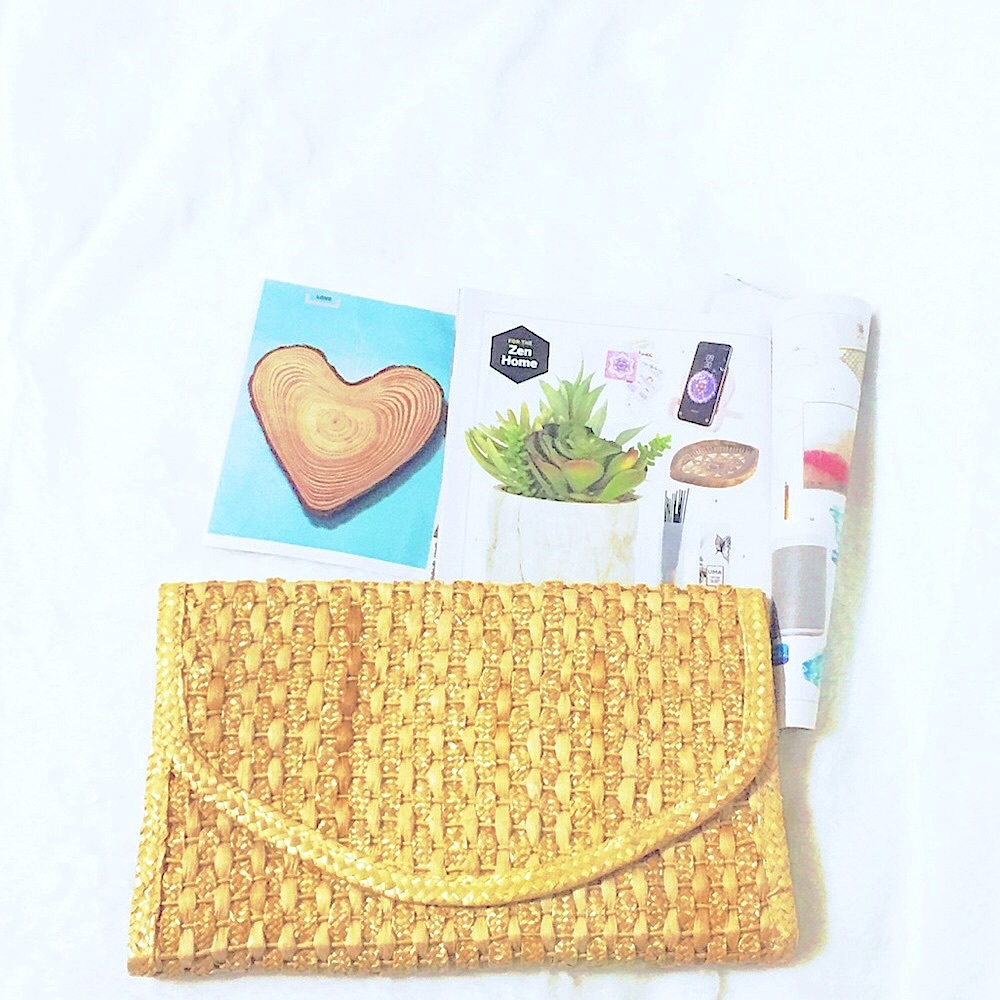 🥳HP~Super Stylish Summer Tan Hand Woven Straw Envelope Clutch Handbag,Handwoven